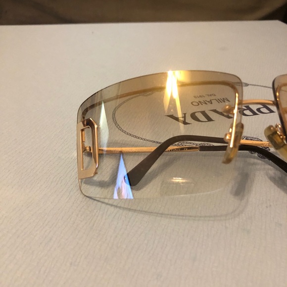 Dolce & Gabbana Sunglasses - Picture 3 of 5